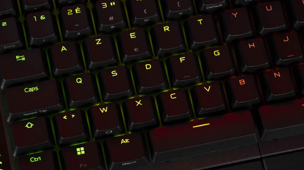 ASUS ROG Falcata RGB (6)