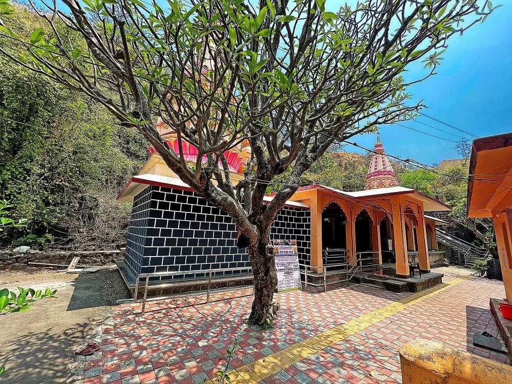 Historic Karthik Swamy Mandir Deodari-Ambheri, Khatav, Satara