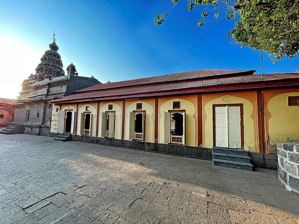 Prasanna Shree Samarth Samadhi Temple / Shree Ram Temple Sajjangad, Satara, Satara
