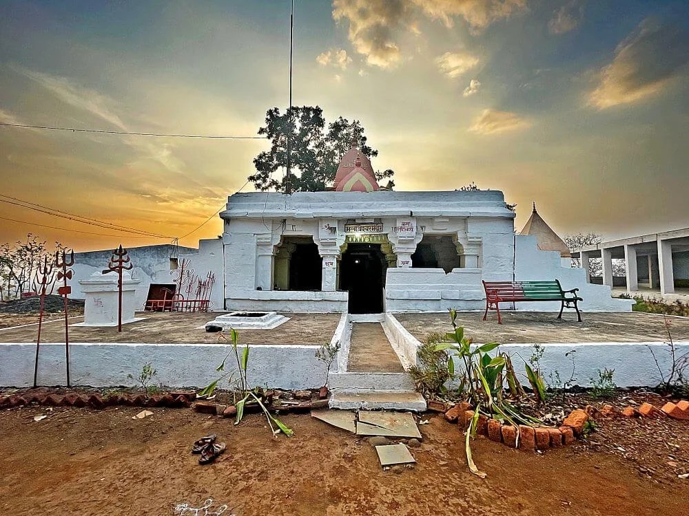 Pavitra Mannatheshwar Temple Ghoghra, Narkhed, Nagpur