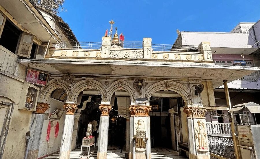 Shri The Old Ambaji Mata Temple Gopipura, Surat, rict Surat