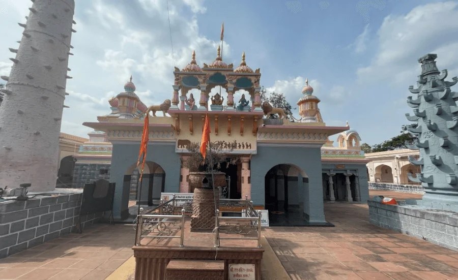 Shri Siddheshwar Mandir Sri Kshetra Mandavagan, Srigonda, Ahilyanagar