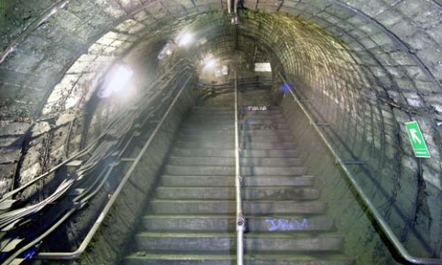 Metro stanica North End u blizini londonskog Hampstead Heatha nikada nije korišćena. Foto: Nick Catford/Subterranea Britannica/ The Guardian