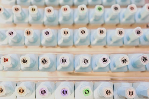 Vintage Retro Press-On Nails