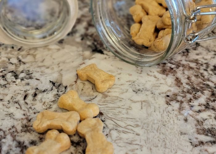 alt= "dog treats for training"