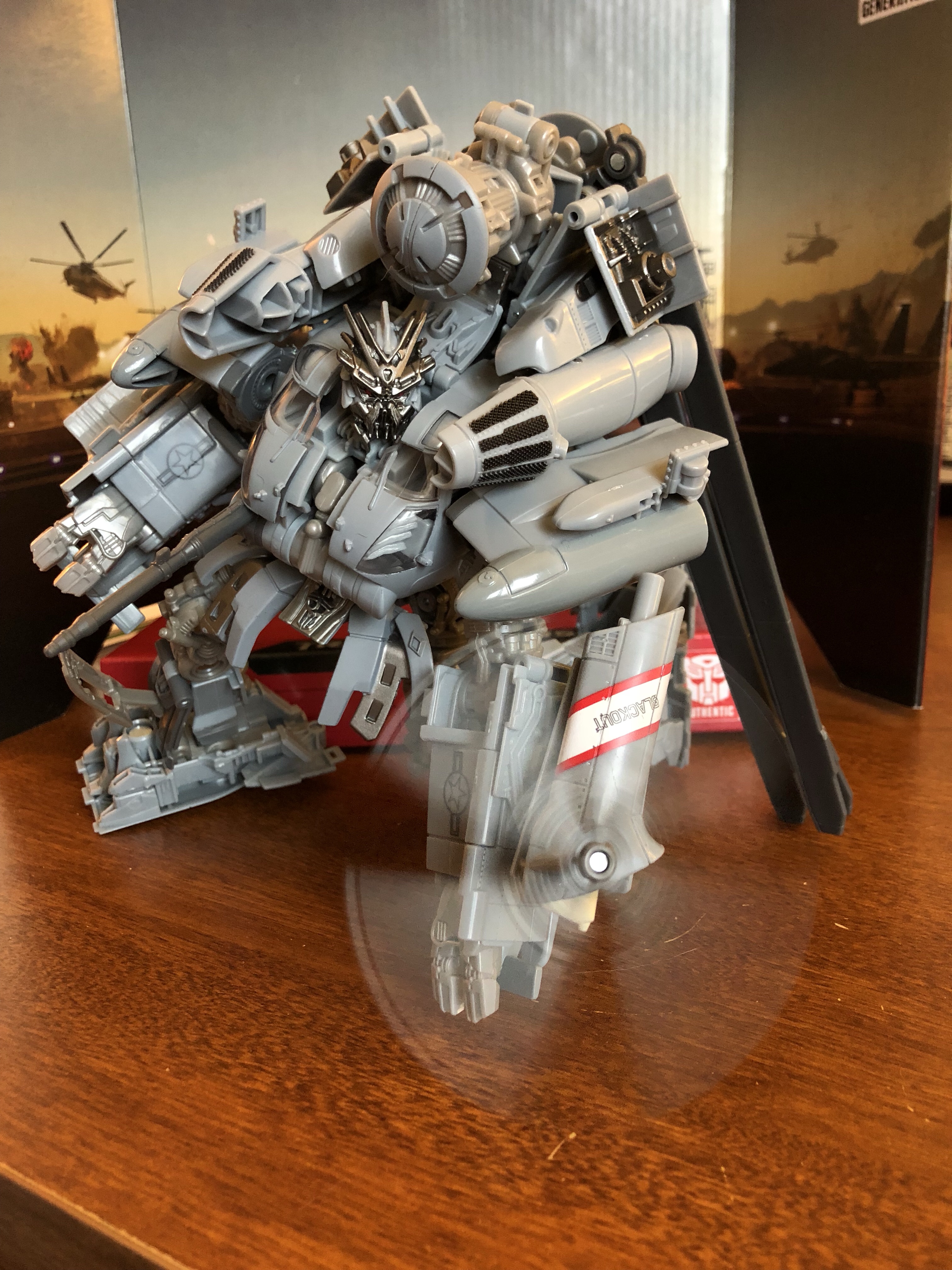 Transformers Studio Series: BLACKOUT – Pax Cybertron