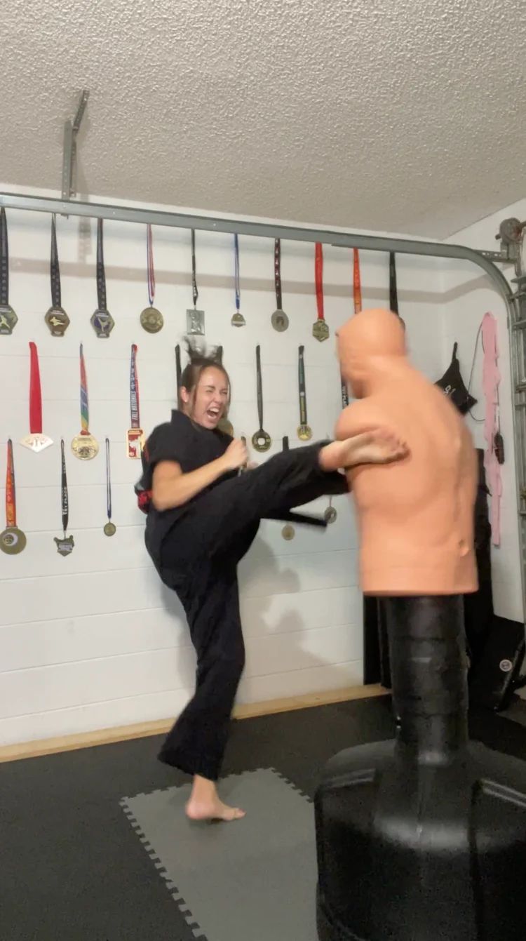 Kick It Payhip - Geometric Images - Premium Mobile Collection