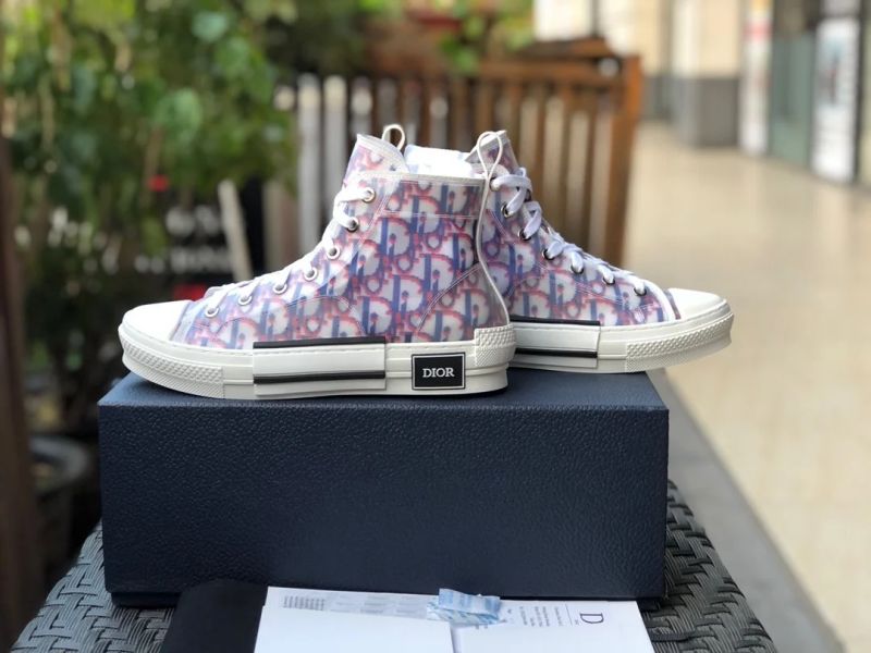 White Chicks Payhip - Abstract Designs - Perfect Mobile Collection