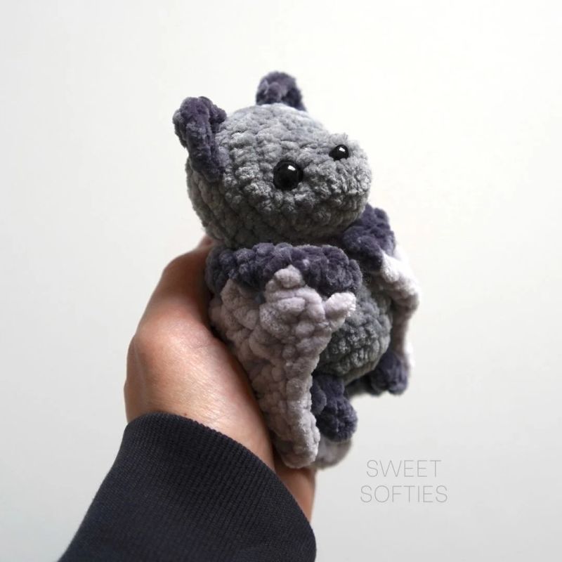 Spiked Bat Payhip - Minimal Pictures - Gorgeous Ultra HD Collection