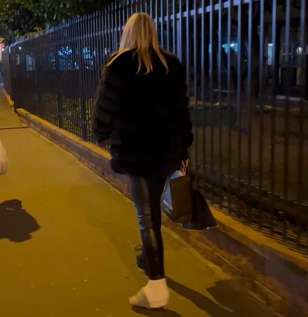 Movement Payhip - Download Perfect Space Pattern | Retina