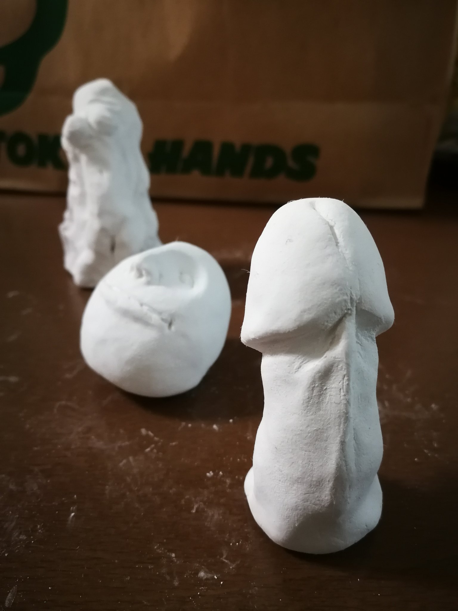 肌色の妖精 on X: 手作り短小ディルドの完成だちん。 後ろの２体はアンジェロ岩を意識したちん t.conhH1hhJubT   X