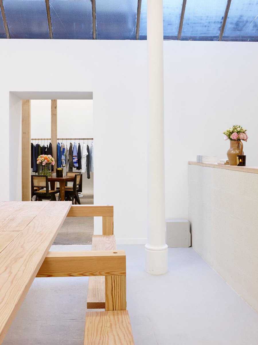 Wolf Design On Twitter Hostem References Wooden Sculptures For Temporary East London Store Interior Interiordesign Interior Interiors Storedesign Retaildesign Shopdesign Architecture Store Stores Retail Shop Design Mall Fashion