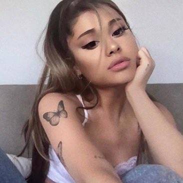Ariana Grande Spain On Twitter: "Aparentemente, Ariana Grande Se Quitó Definitivamente Los Tatuajes De Las Mariposas De Su Brazo. Https://T.co/Lgczh1Xoqn" / Twitter 366_x_366_jpg