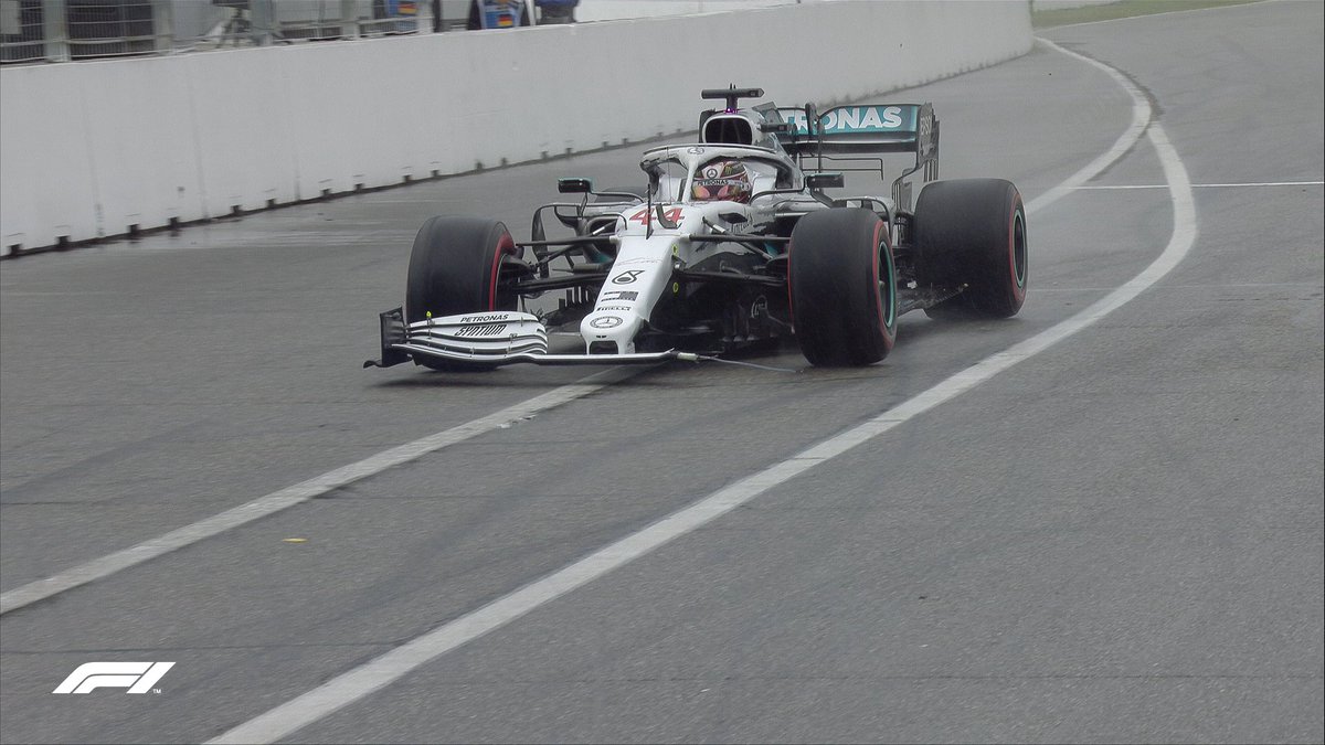 Formula 1 On Twitter Lap 30 64 And Now It S Race Leader