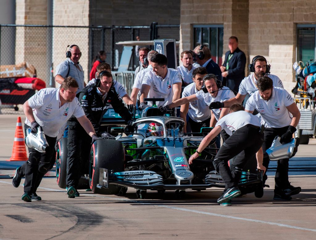 Bbc Sport S Tweet Can Lewis Hamilton Win A Sixth Title