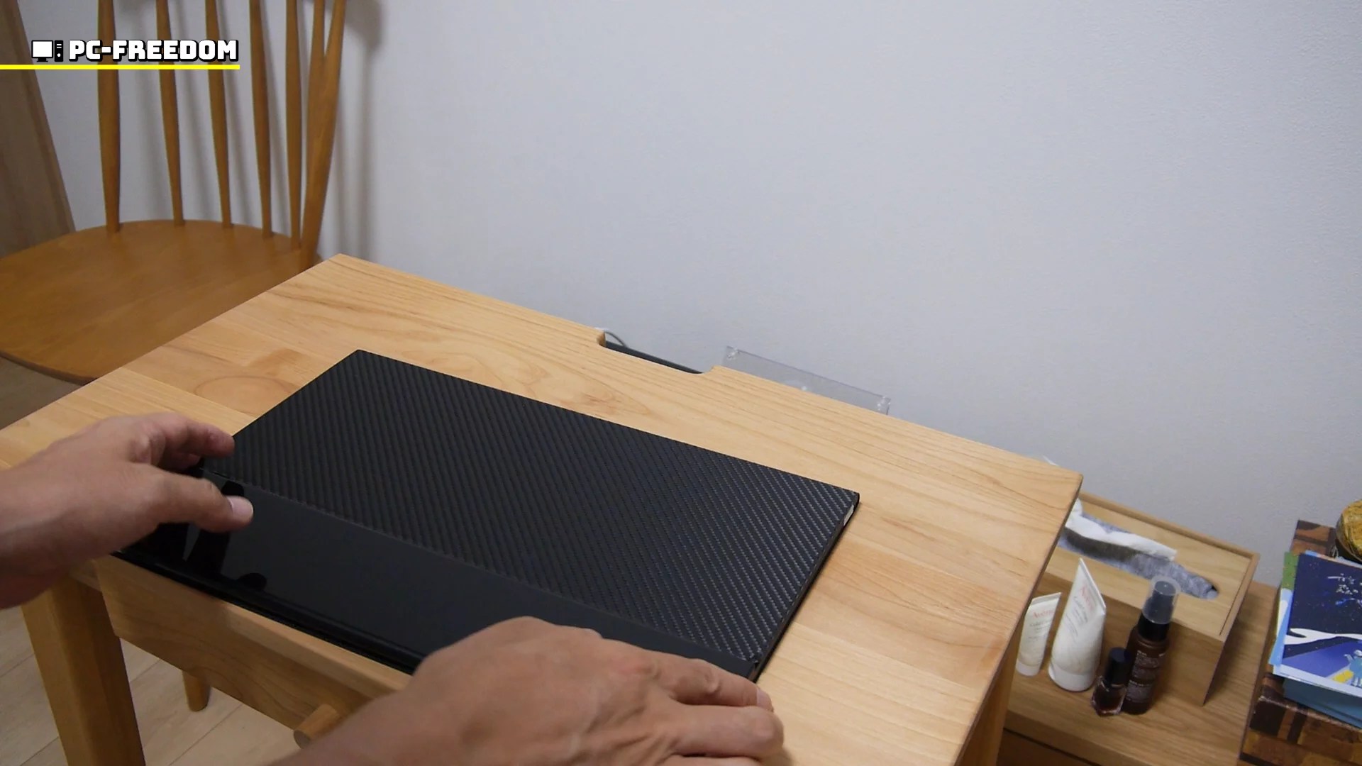 オススメ】量子ドット LED モバイルモニターがスゴイ！明るくて