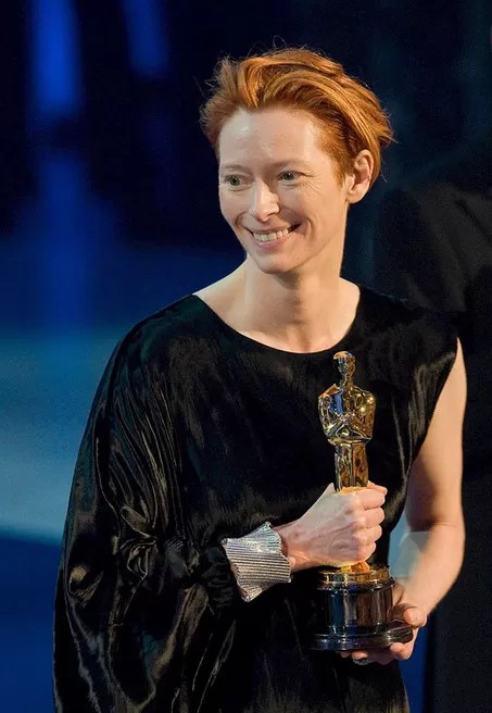 TILDA SWINTON WEAR JEWELS BY ITALIAN JEWELRY HOUSE DAMIANI