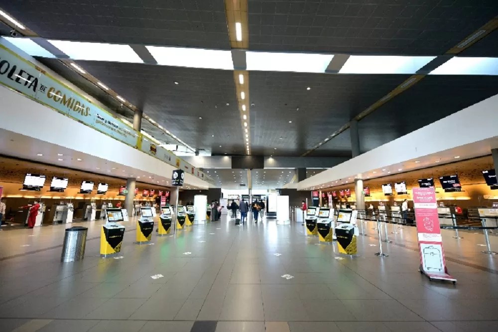 Aeropuerto Internacional El Dorado: primero en América Latina con luminarias impresas en 3D y sistema inteligente de telegestión