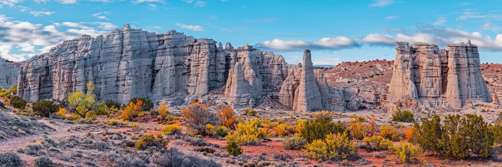 It contains 123 named peaks, including the . New Mexico Mountains