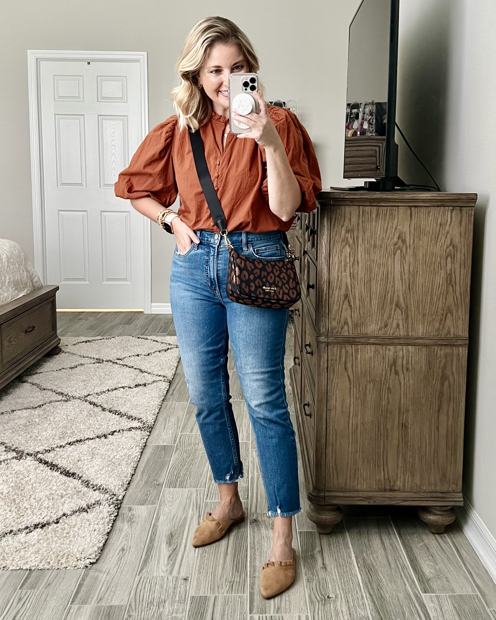 Casual Style: Puff Sleeve Blouse 