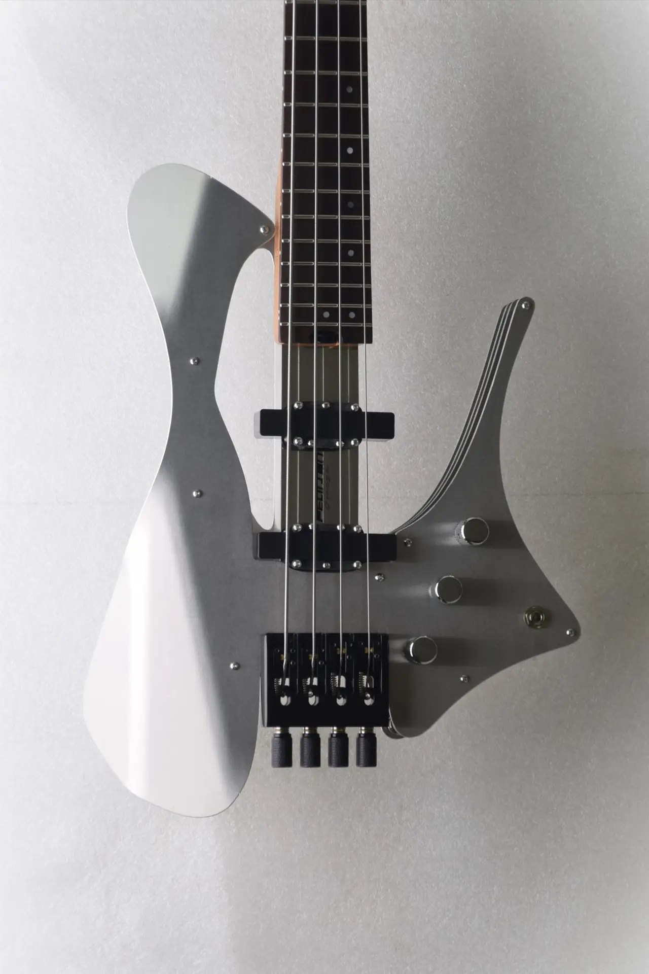 Pearson Omega 4 Standard Bass - Raw Aluminum - Image 3