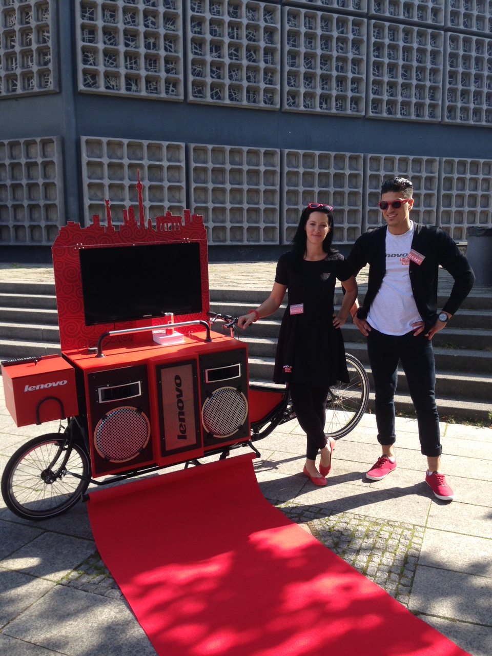 Lenovo Promotion Lastenrad #LenovoIFA an der Gedächtniskirche