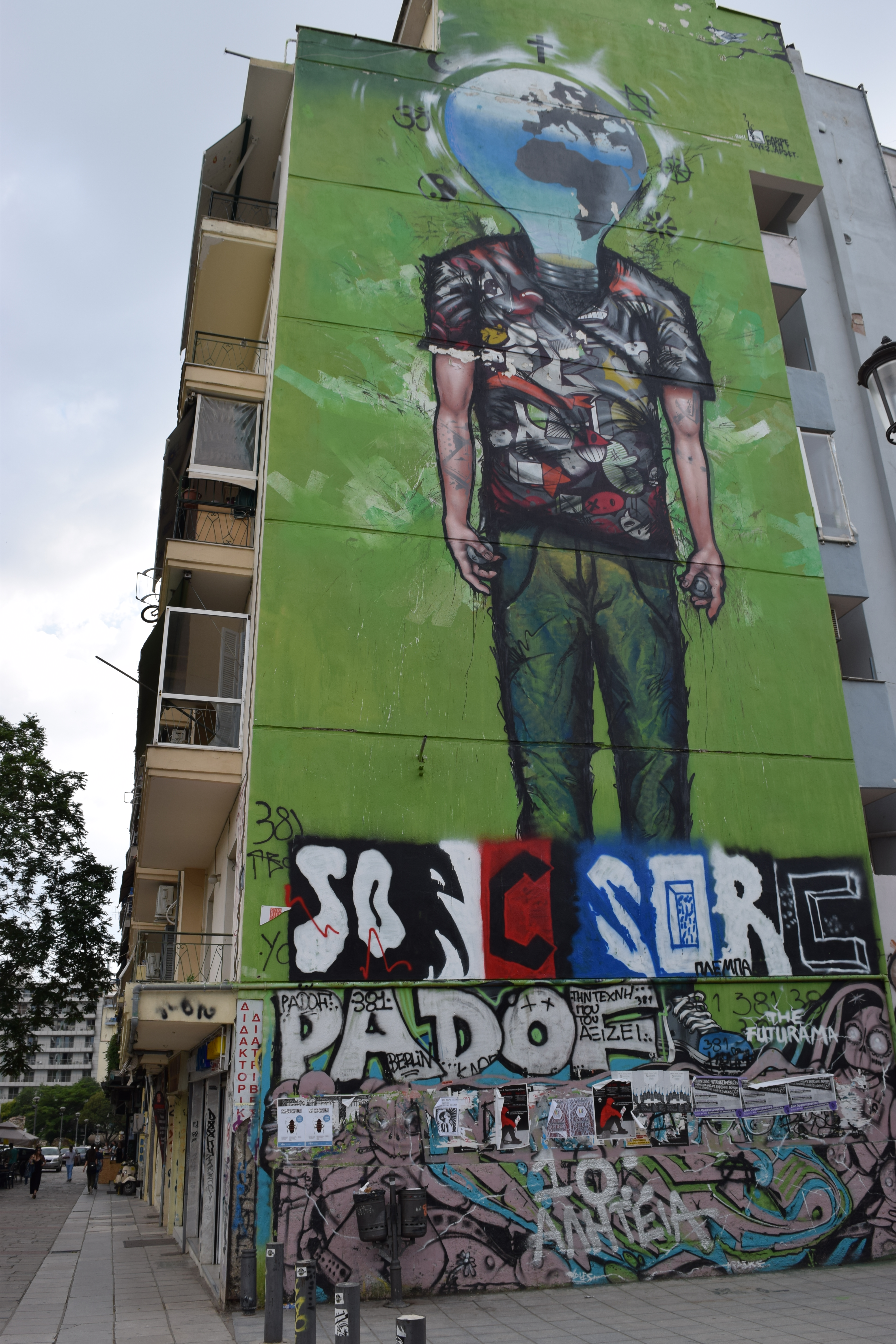 Sweet mural found on a anarchist hunt