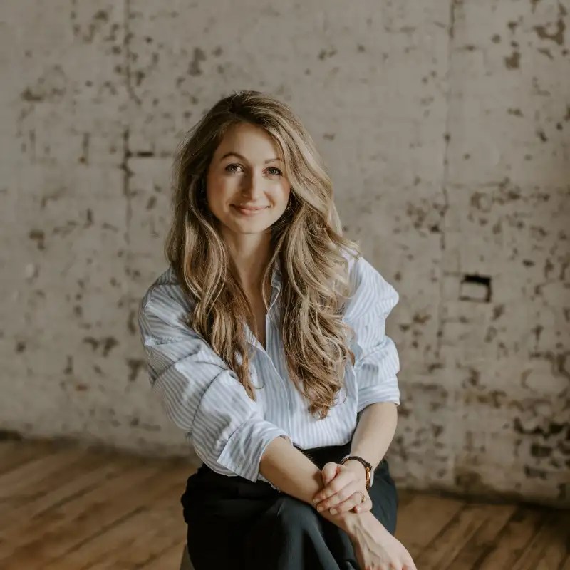 Dr. Daiana Castleman