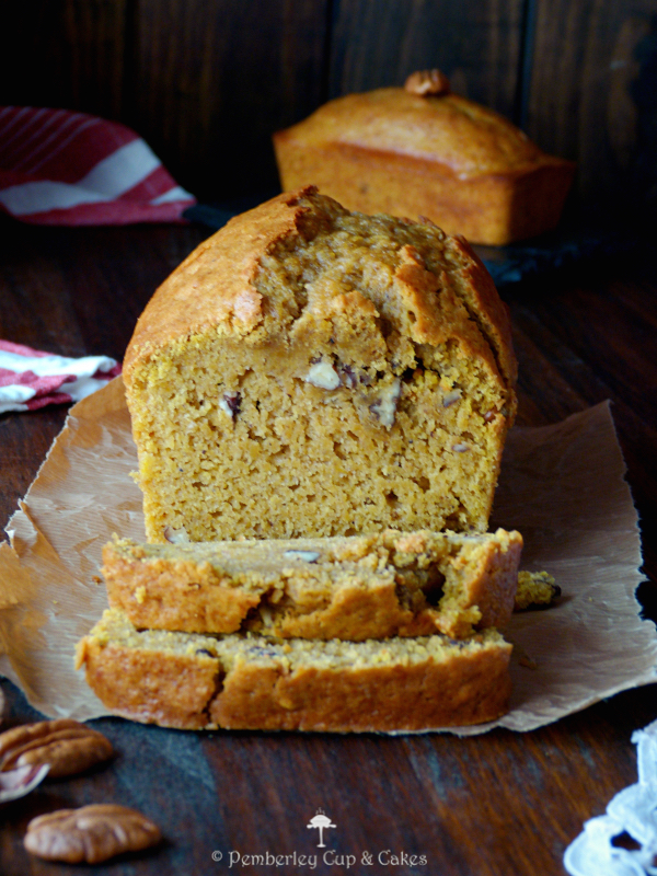 Pan especiado de calabaza con nueces pecanas