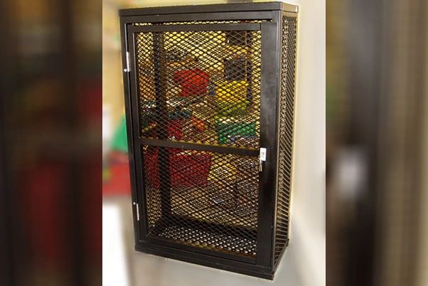 Data Center Mesh Pempl - Gorgeous Minimal Photo - High Resolution