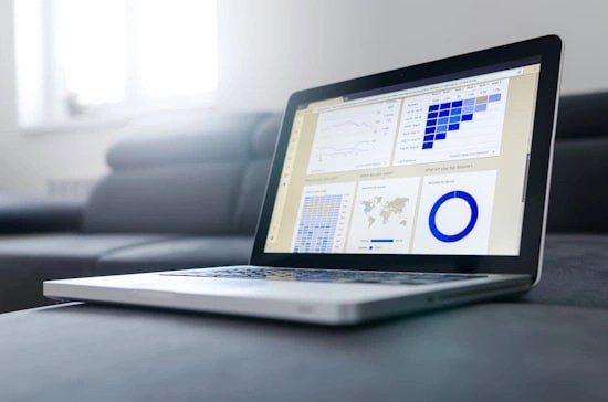 Technology transformation roadmap and scenario modeling for evaluating modernization, investment, and future-state technology decisions