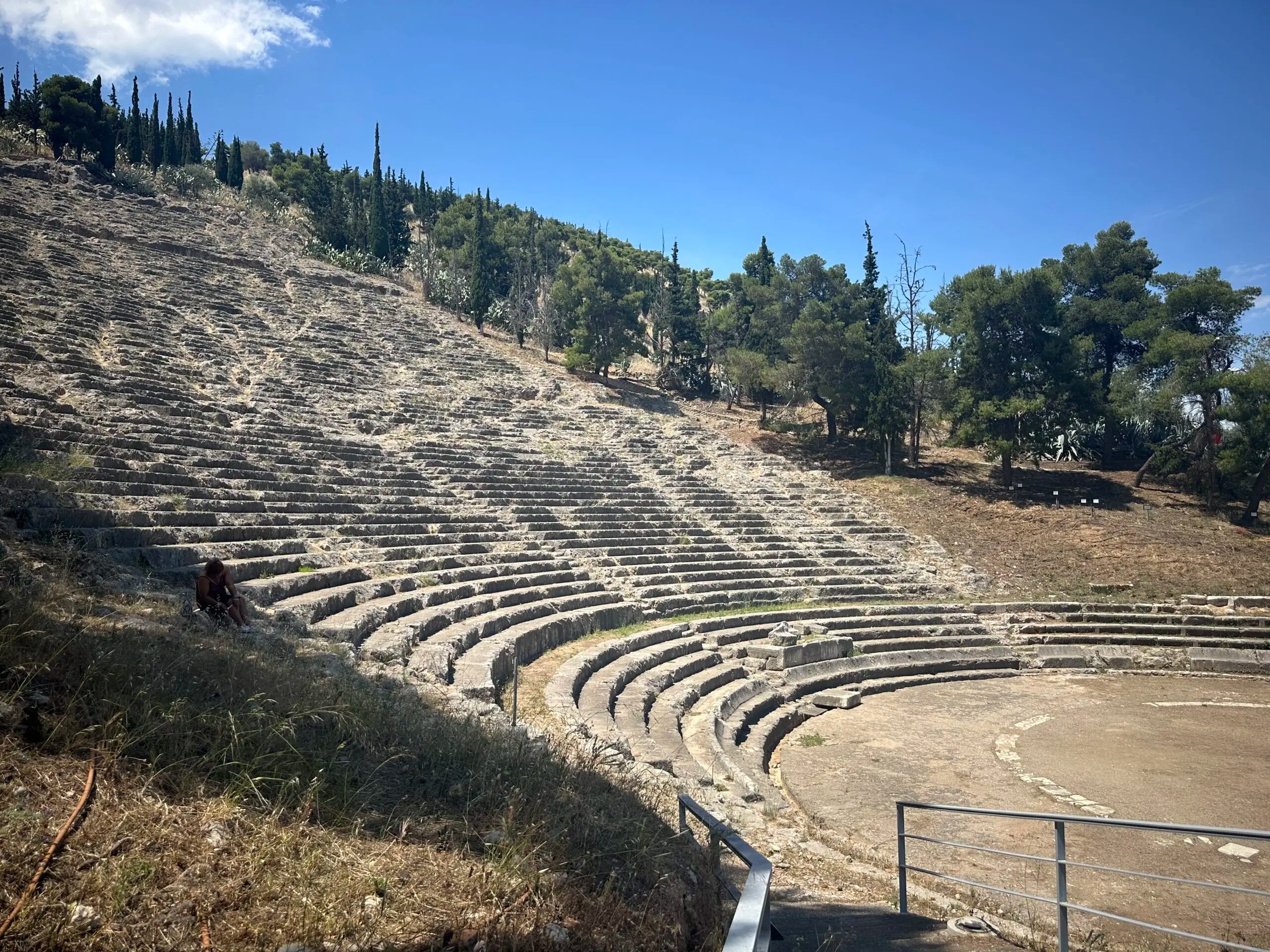Gradas del teatro de Argos en Grecia