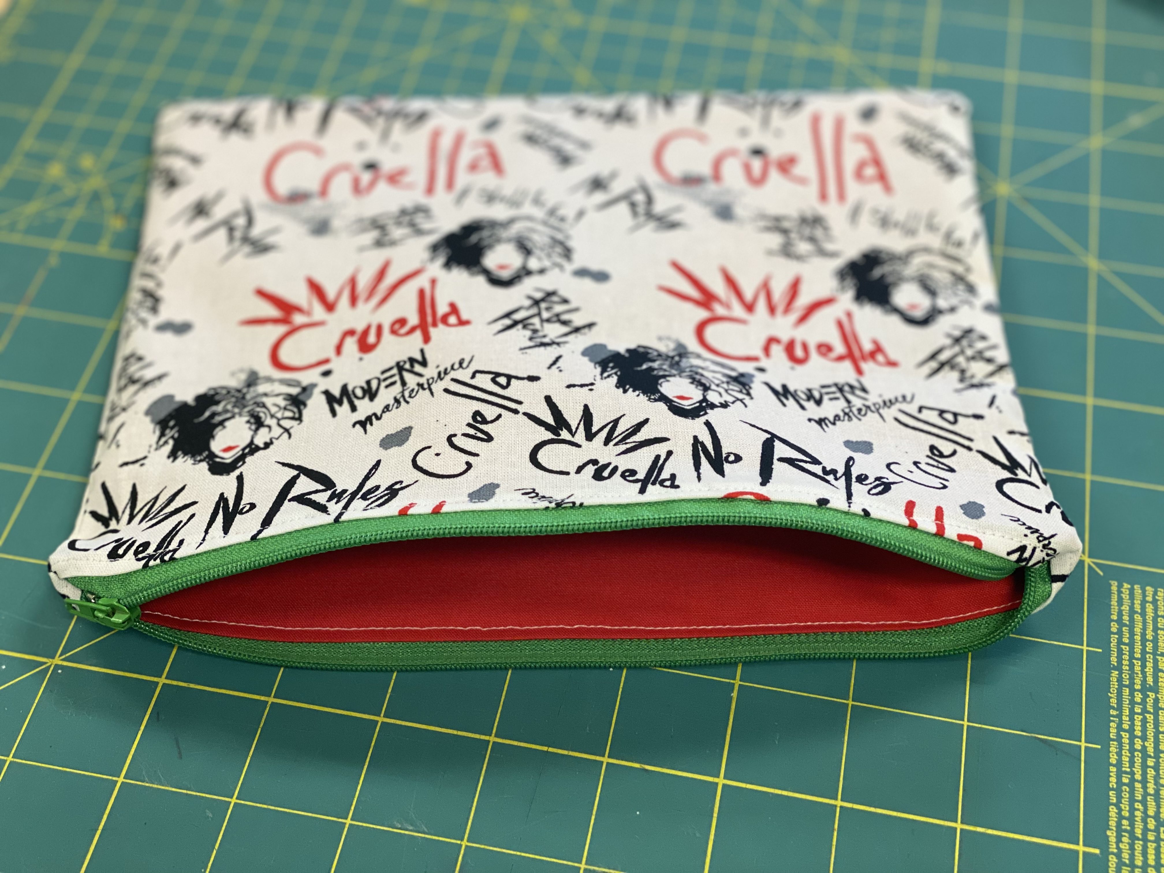 Cruella Zipper Pouch