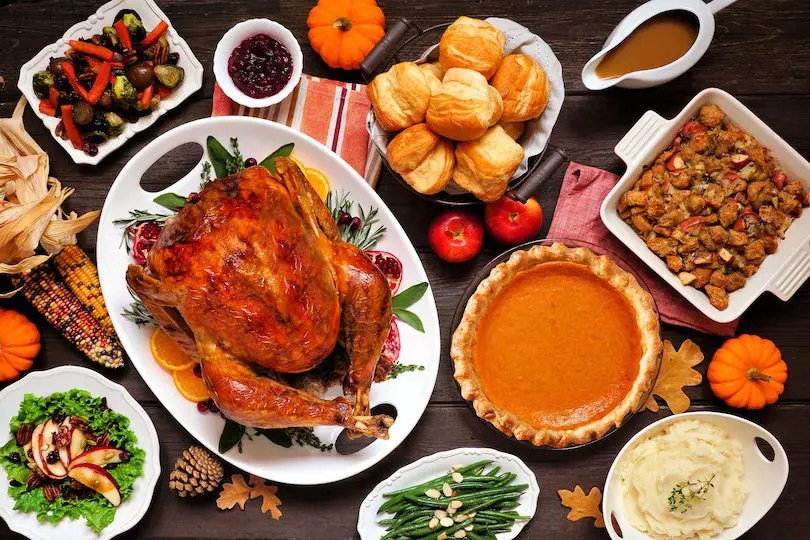 Find great recipes for turkey, stuffing, green bean casserole, mashed potatoes and more at food network. 6 Scrumptious Thanksgiving Dinner Ideas For Ultimate Menu
