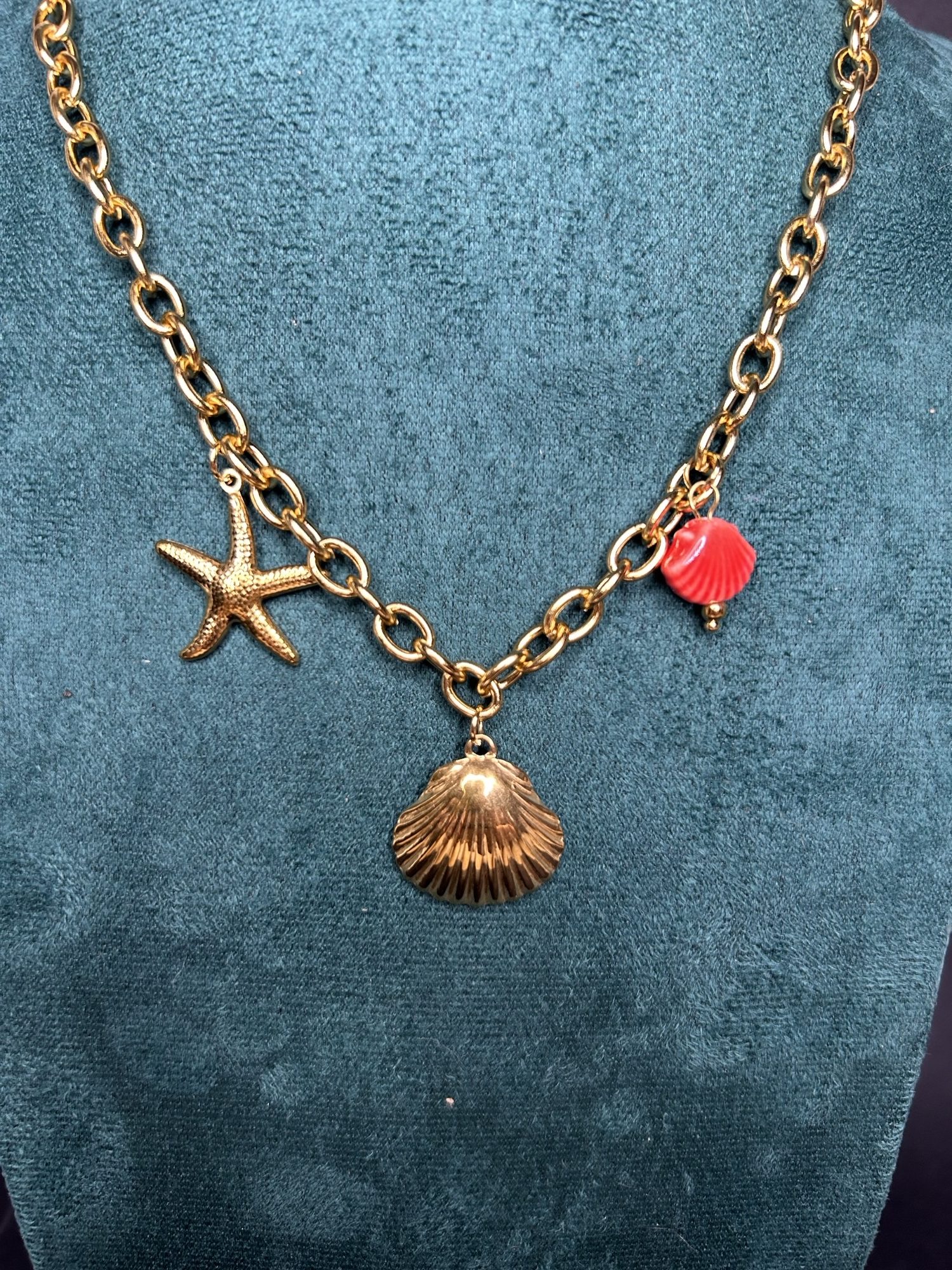 COLLAR DE ACERO MODELO: CONCHA