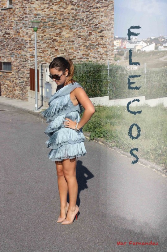 vestido flecos  blog