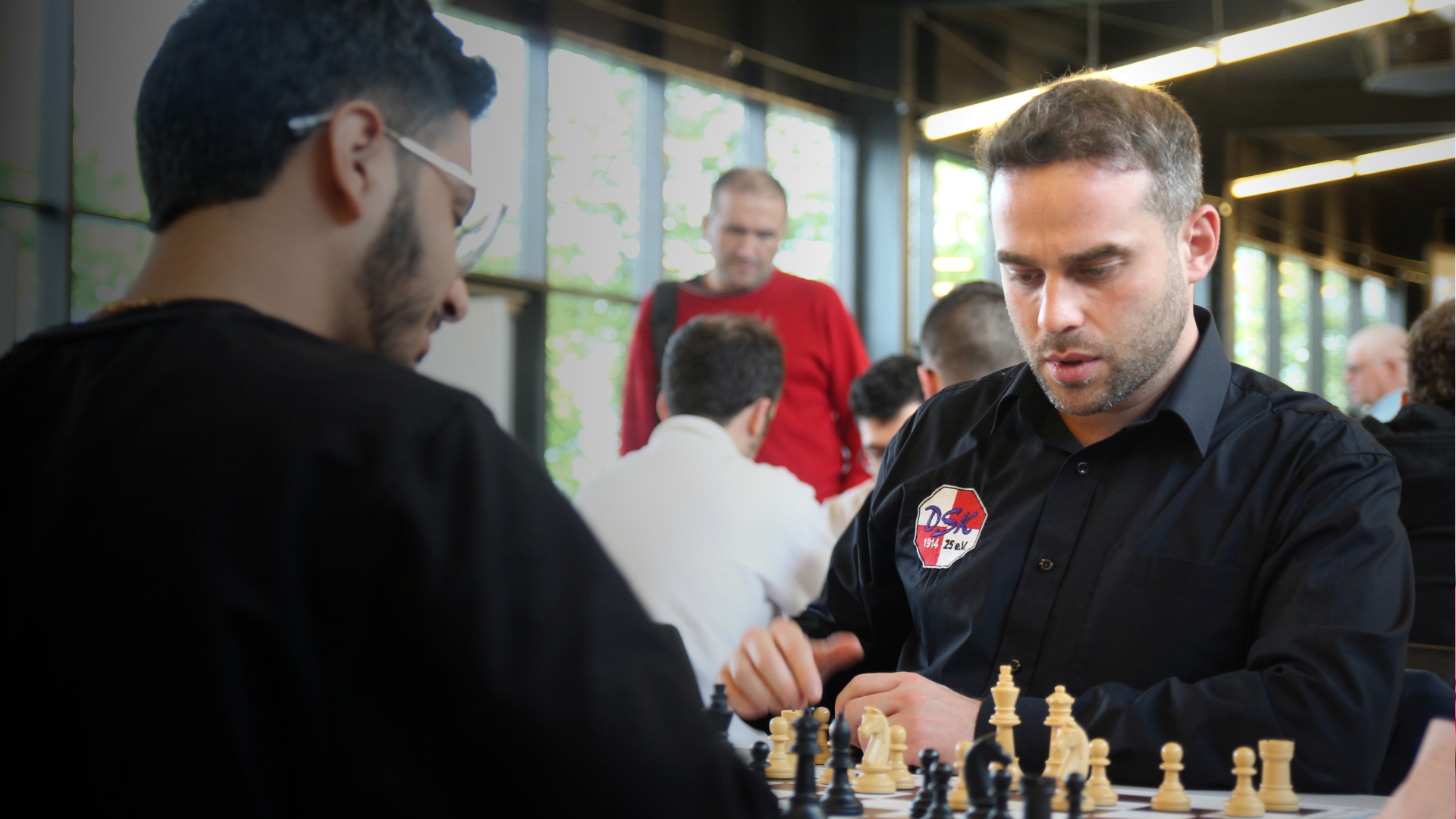 Wadim Rosensteins Angebot an die FIDE: Kandidatenturnier 2026 in Deutschland?