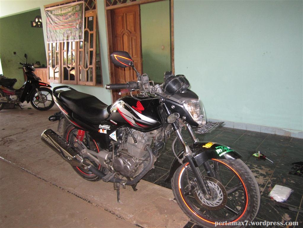 Modif honda new mega pro striping monster energy motoblast. Megison Facelift Honda Megapro Yang Sedikit Di Tambah Stiker D Pertamax7 Net