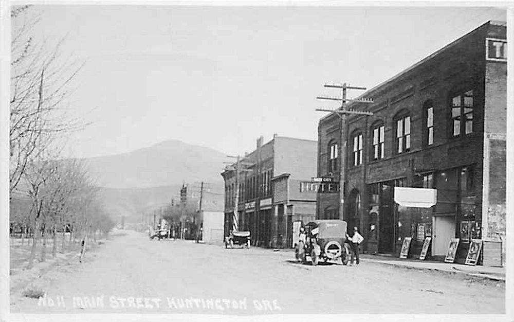 Oregon Old Main Street Portcards Peter D.