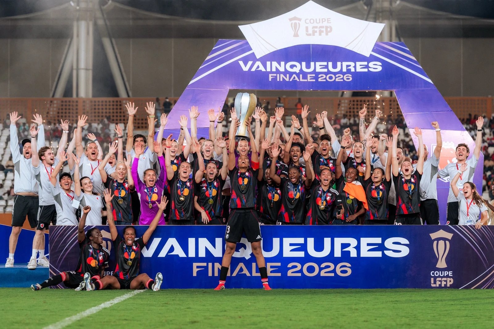 L&rsquo;OL Lyonnes remporte la première Coupe de la Ligue féminine
