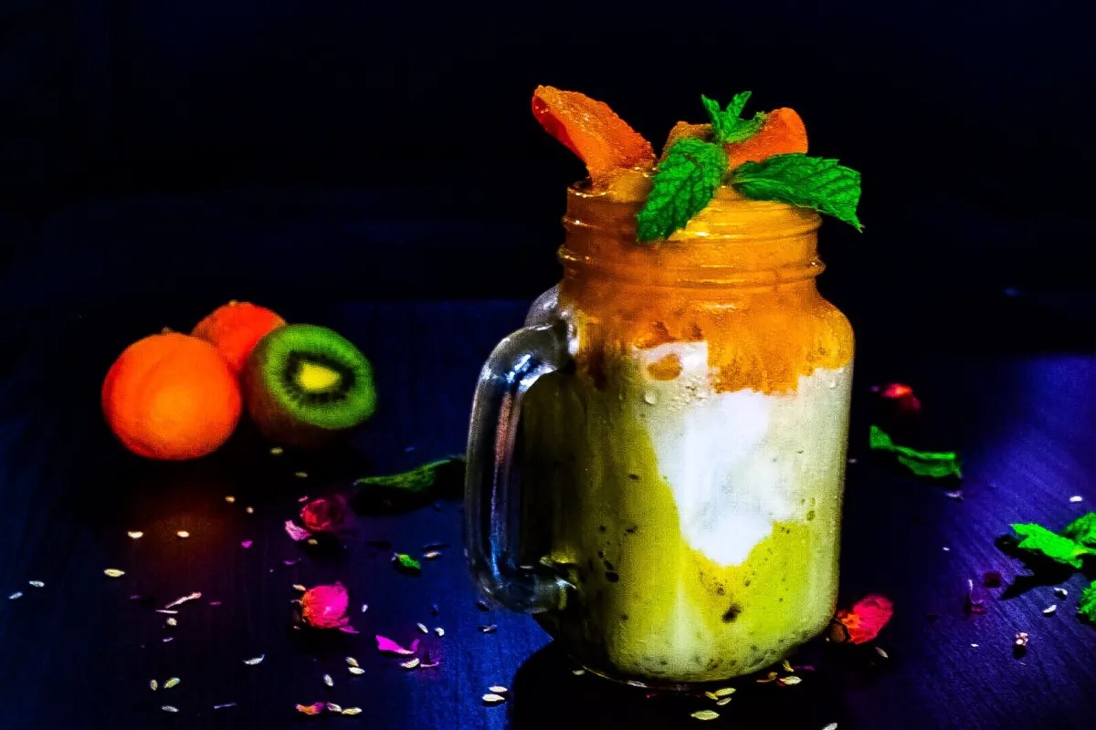 Tri- color milkshake