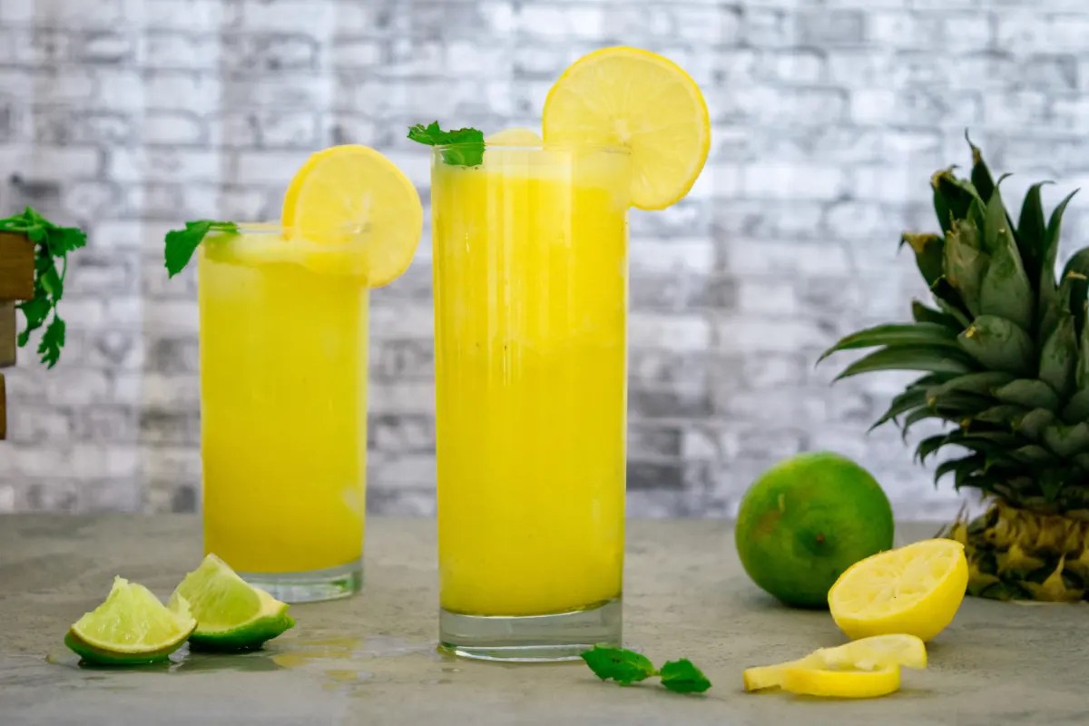 Pineapple refresher