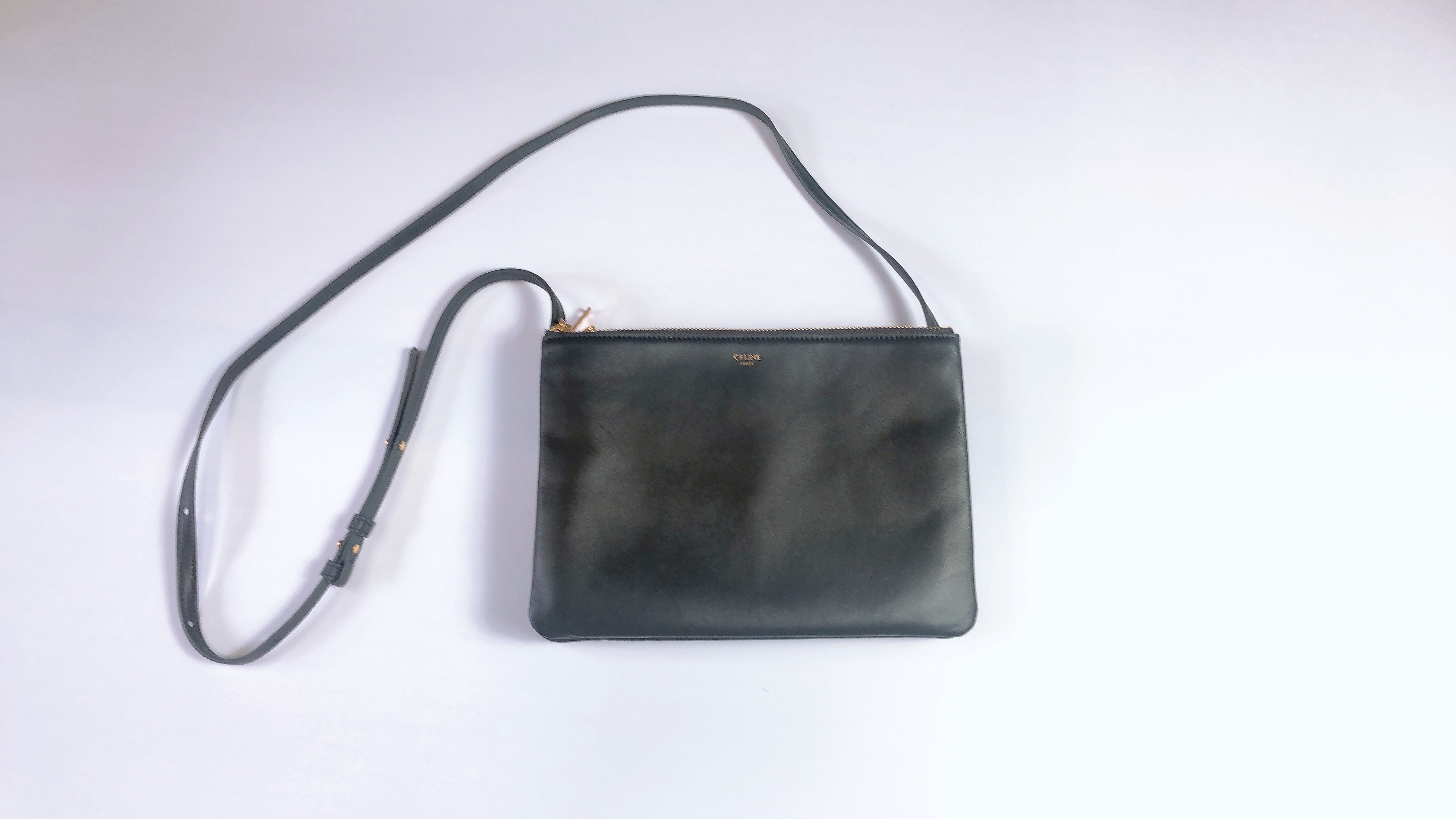 新ロゴ セリーヌ トリオ ラージ ショルダーバッグ ダークグレー