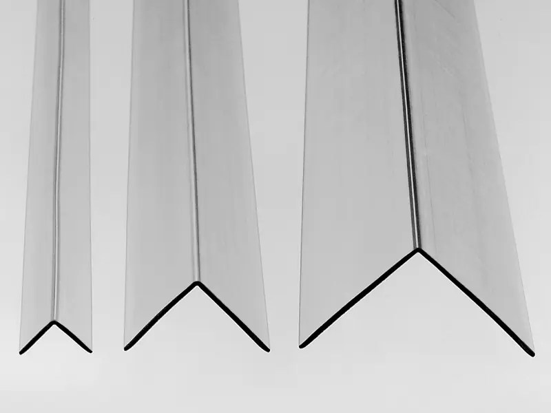 Extruded plastic angle profiles