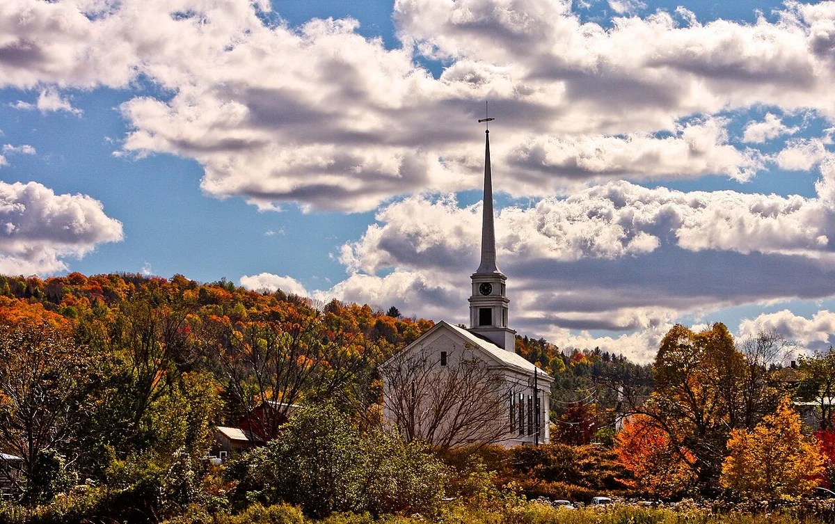 Historical photograph of Stowe, Vermont; not current foliage or access evidence