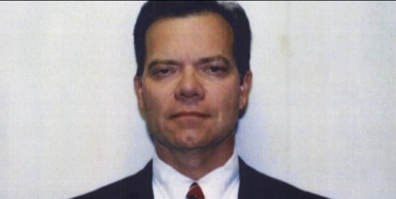 Robert Courtney Diluted Thousands of Life-Saving Drugs and Left Prison Early