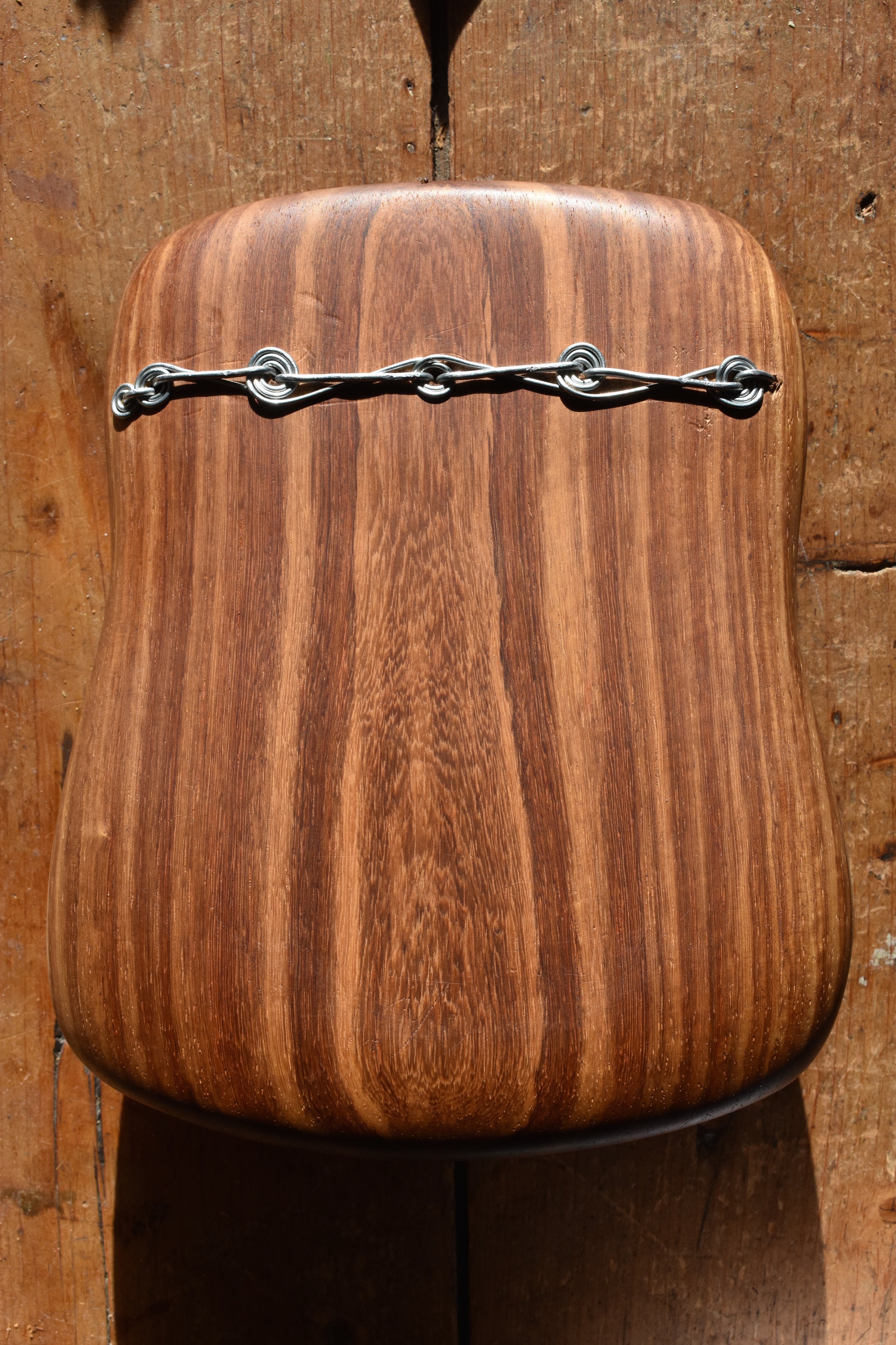 body shape and bar tie