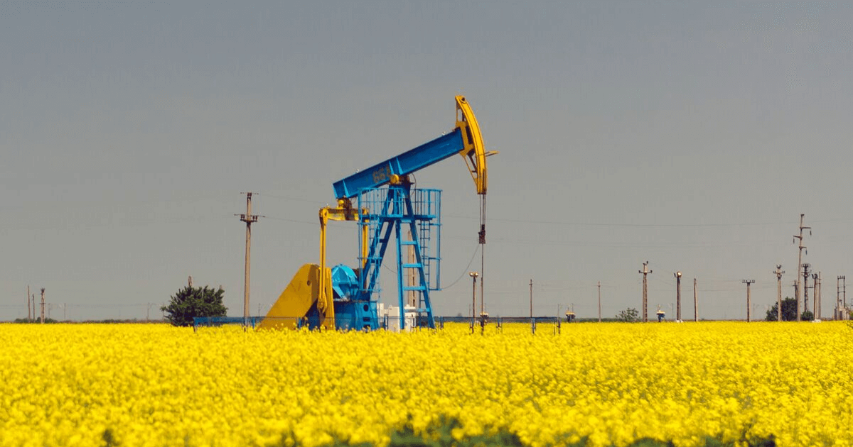 An oil pumpjack drills for oil on land that an Oklahoma mineral owner leased