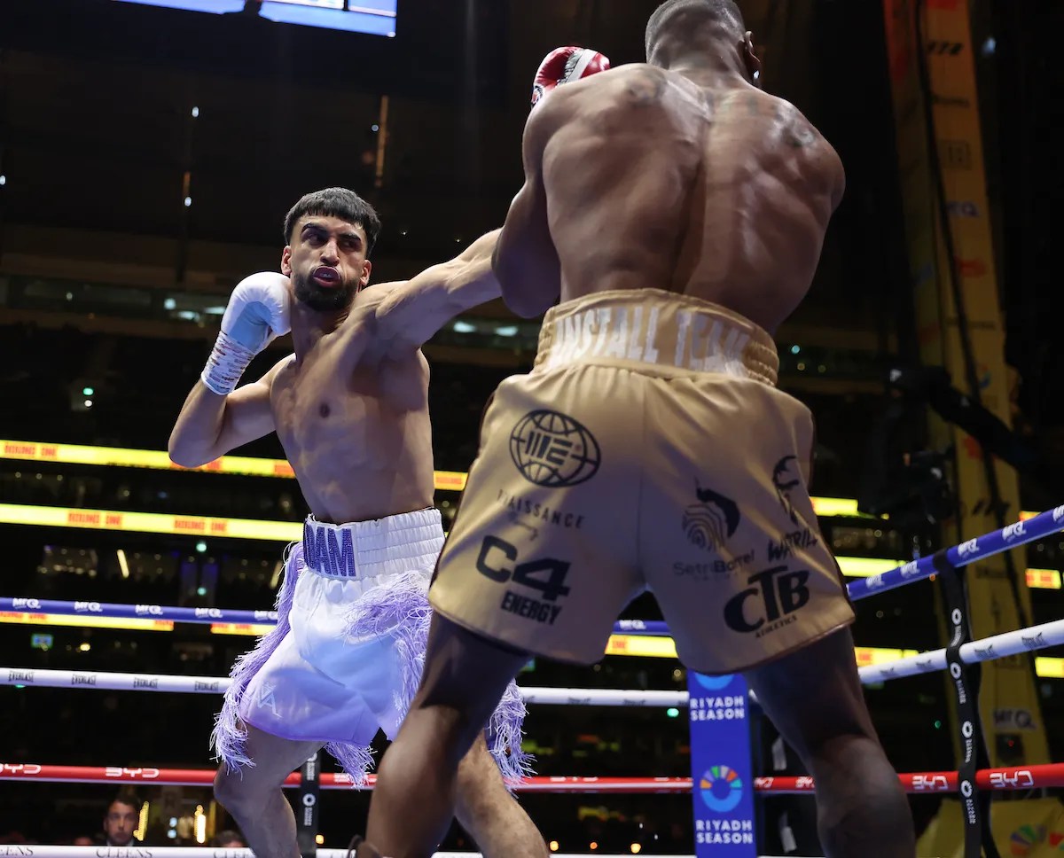 Adam Azim's Impressive 12th Round Stoppage of Kurt Scoby (2025)