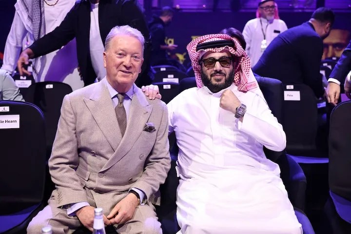 Frank Warren Sues TKO & Sela for $1 Billion: Boxing's Legal Battle Explained (2026)